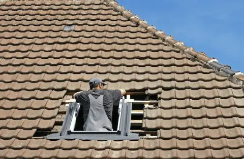 Pose de velux à Saint-Lumine de Coutais